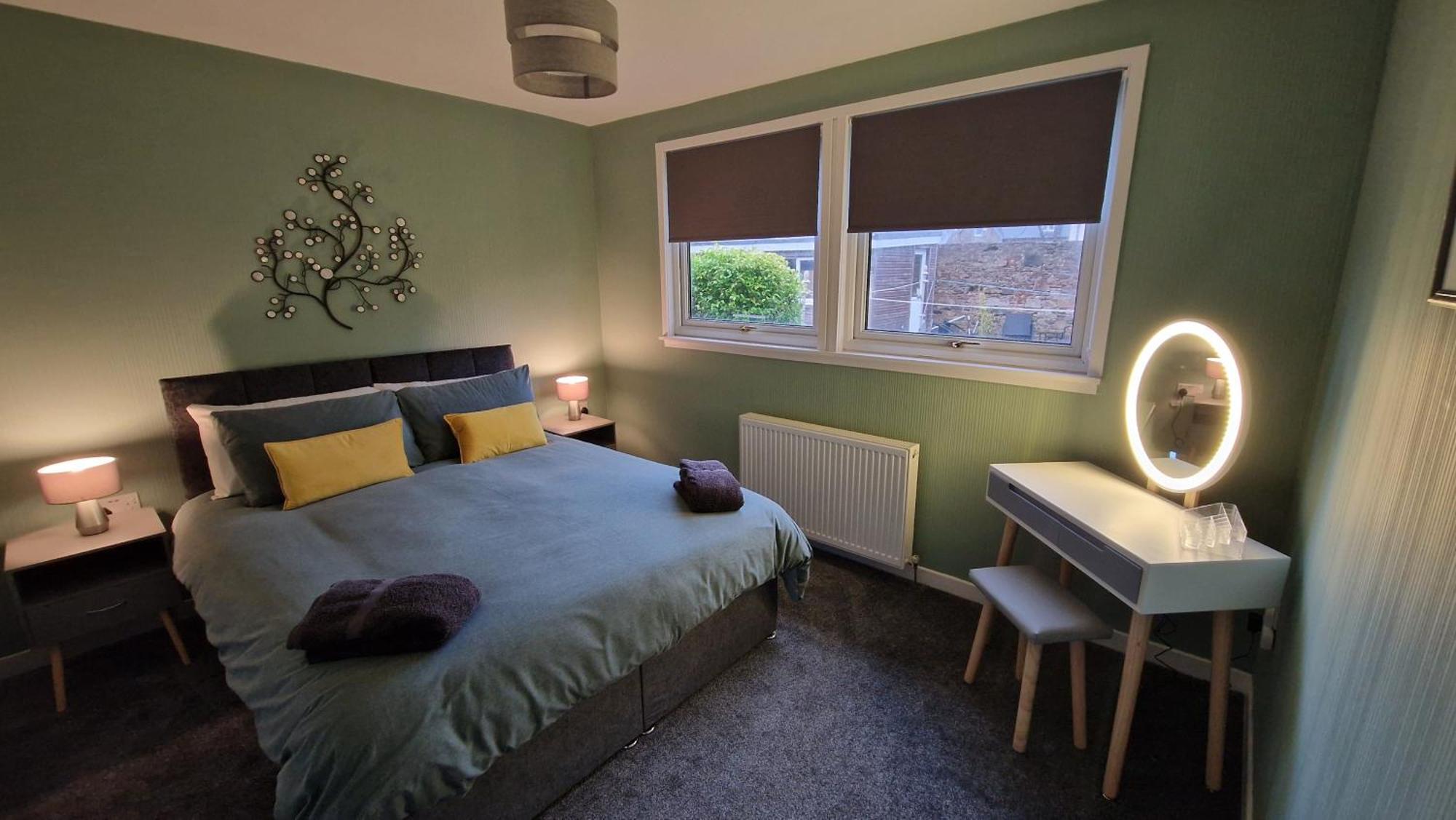 175 On Clyde - Spacious & Cosy Cedar Wood Bungalow Helensburgh Extérieur photo